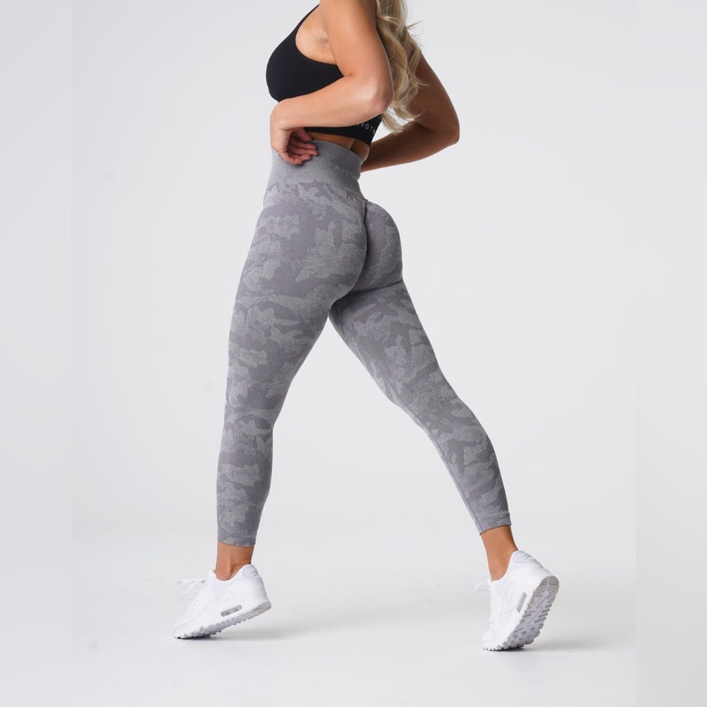 NVGTN Grey Camo seamless leggings - Picture 2 of 12